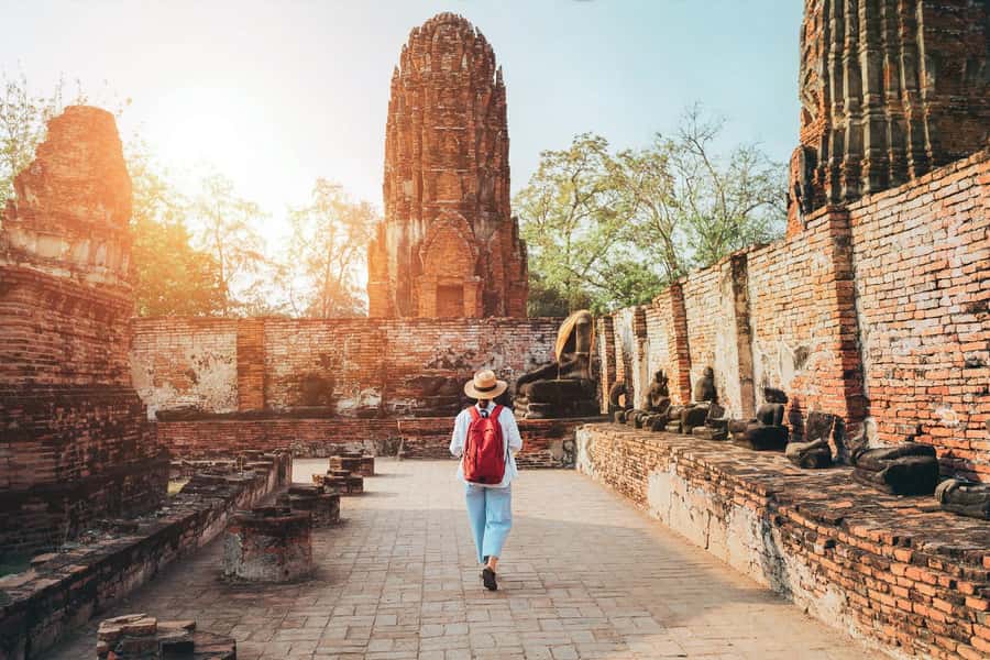 Bangkok: Ayutthaya & Lopburi Monkey Temple Private Day Trip - Viharn Phra Mongkhon Bophit: the big bronze Buddha stop