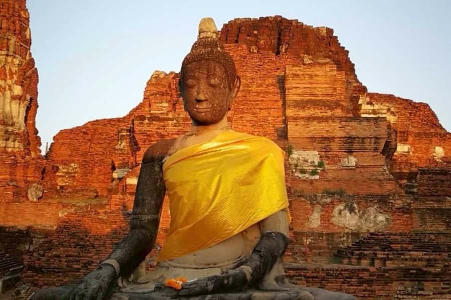 Bangkok: Ayutthaya VIP Day Trip with Boat Ride & Guide - The Long-Tail Boat Ride and Elephant Bathing in Evening Light