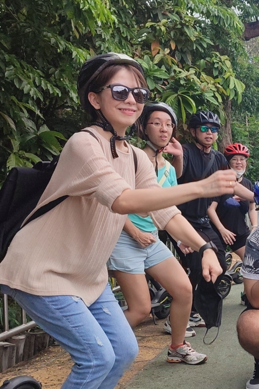 Bangkok: Bang Kachao E-Scooter Jungle Tour - E-scooter basics: what you need to ride (and what can slow you down)