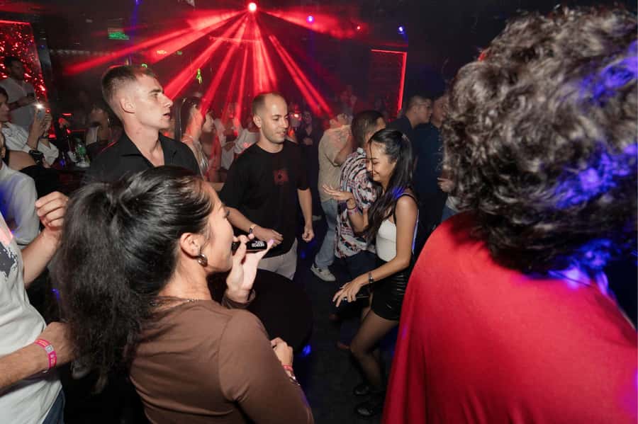 Bangkok: Bar and Club Crawl - The Host Factor: Why Names Like JJ, Boom, and Ice Baby Matter