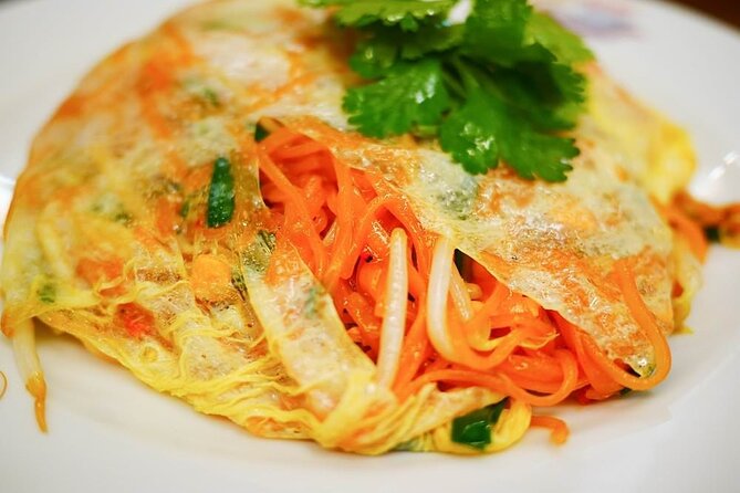 Bangkok Best Midnight Food Tour by Tuk Tuk - Starting at Samyan MRT: Easy In, Easy Out
