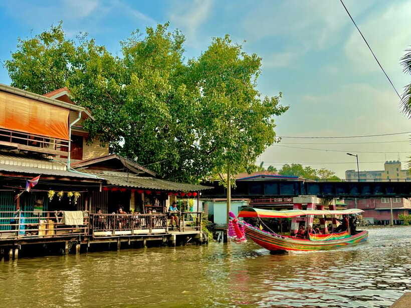 Bangkok: Bicycle Experiences and Longtail Boat Canal Cruise - Wat Khun Chan: a short temple visit with a photo stop