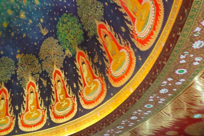 Bangkok Canal Tour: Chaophraya River and Wat Arun - Stop 2: Wat Arun, the Temple of Dawn, and the THB200 ticket