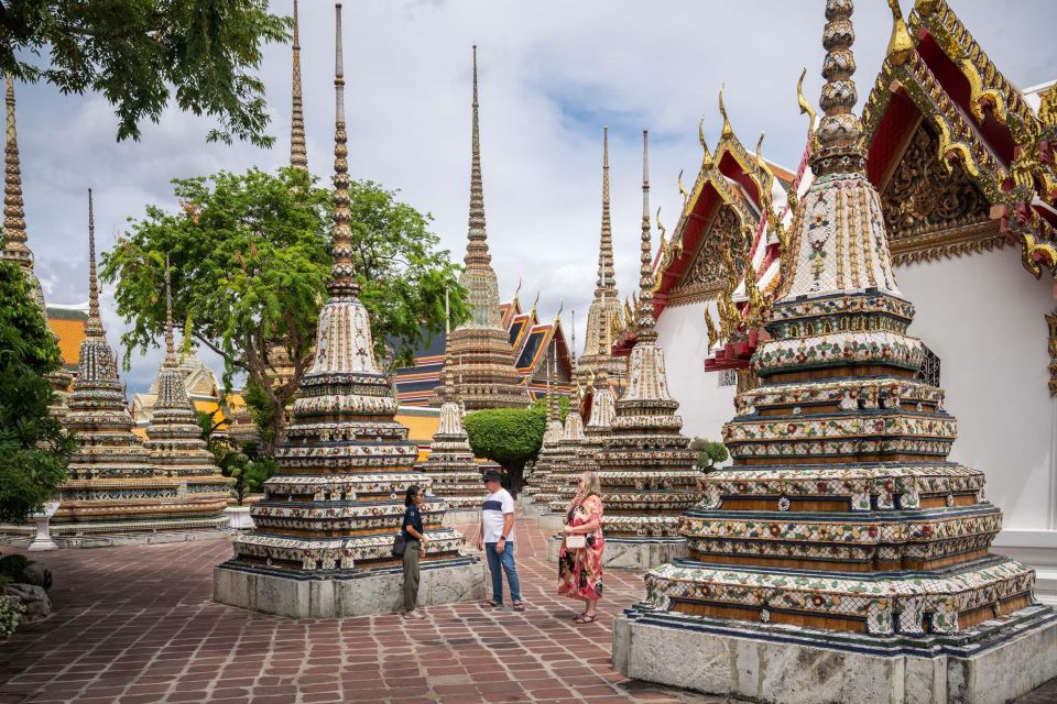 Bangkok: Canals Tour Wat Arun & Chao Phraya by Longtail Boat - The Chao Phraya area and the longtail boat on Bangkok canals