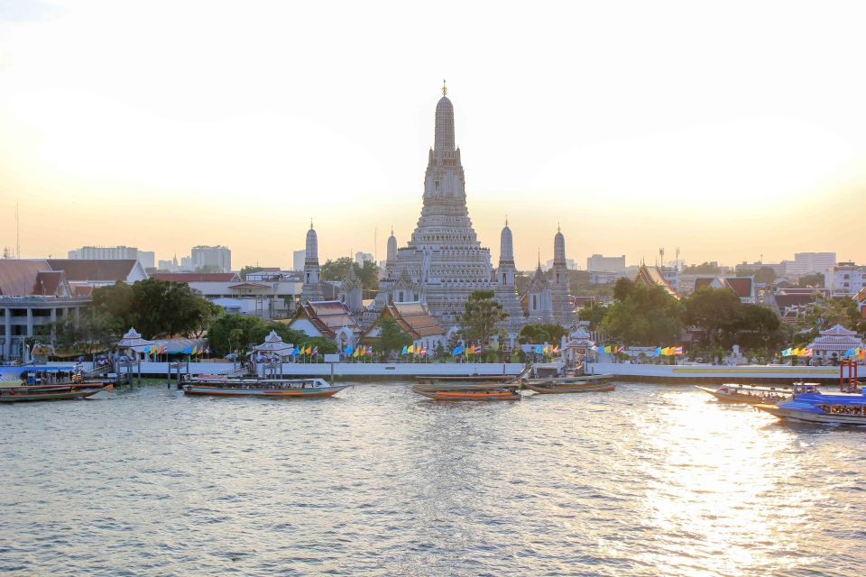 Bangkok: Canals Tour Wat Arun & Chao Phraya by Longtail Boat - Wat Arun: 79 metres of spires and river panoramas