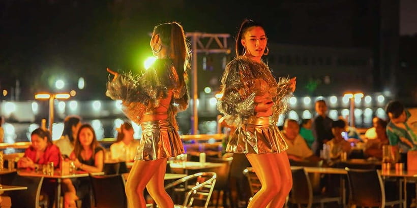 Bangkok: Carnival Party Dinner Cruise on the Chao Phraya - Why This Carnival Party Dinner Cruise Feels Like a Bangkok Night Out