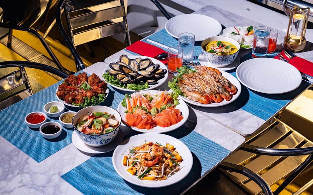Bangkok: Carnival Party Dinner Cruise on the Chao Phraya - FAQ