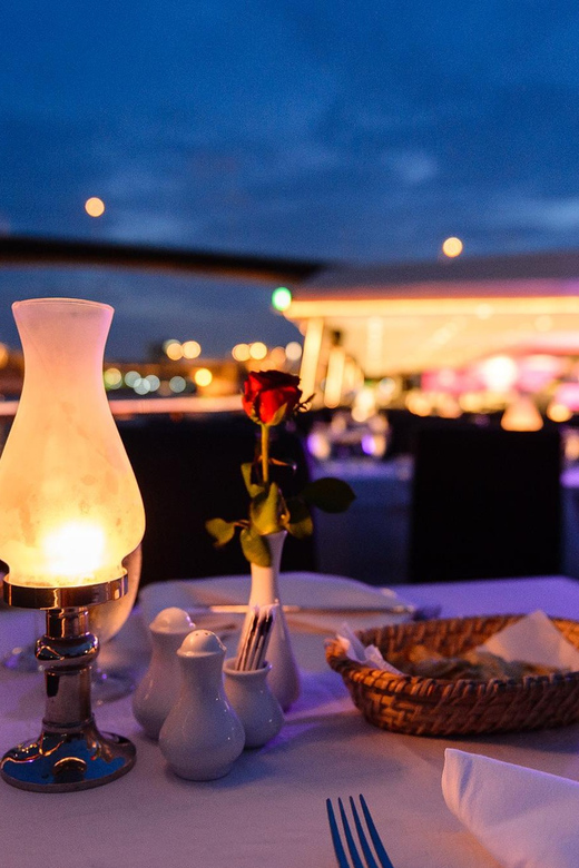 Bangkok: Chao Phraya Princess Dinner Cruise - Thai-International Buffet With Seafood: What You Actually Get