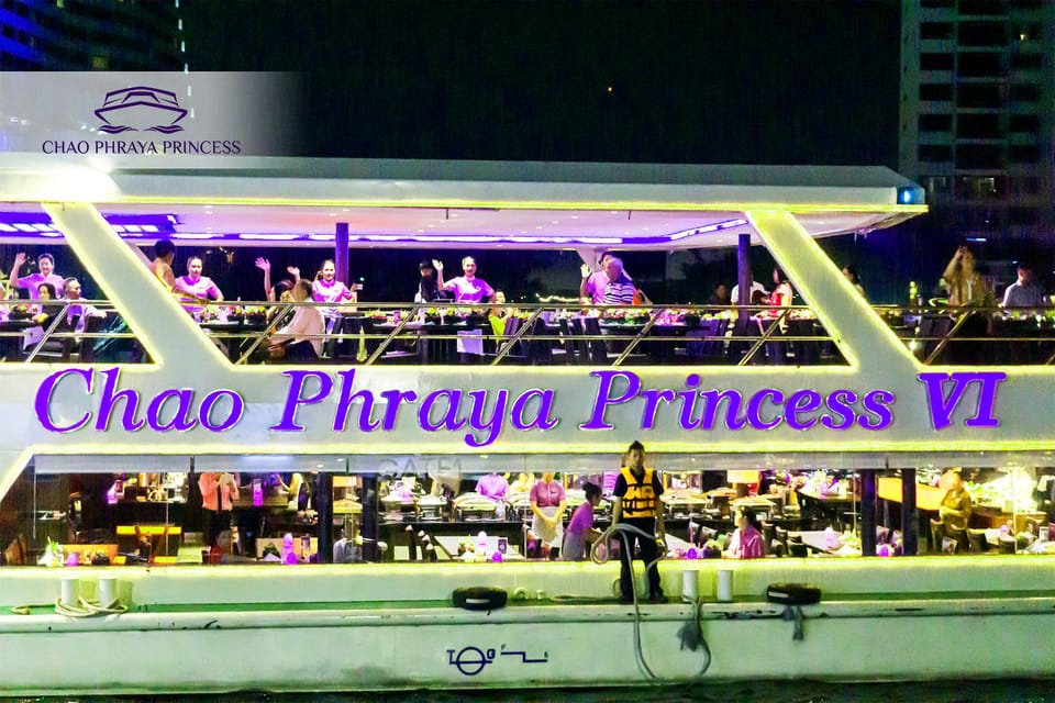 Bangkok: Chao Phraya Princess Dinner Cruise - Open Deck Space and the Sound System Advantage