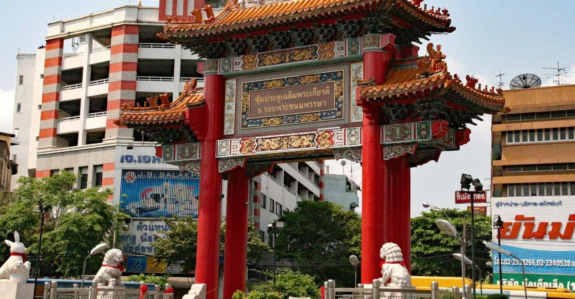 Bangkok: Chinatown by Night Walking Tour - Berlin Pharmaceutical Museum: A Useful Pause From Pure Food Stops