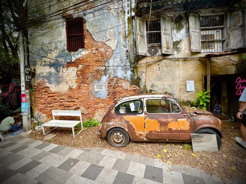 Bangkok: Chinatown & Taladnoi Street Art Guided Walking Tour - Tian Fah Foundation Hospital And The Human Side Of Heritage