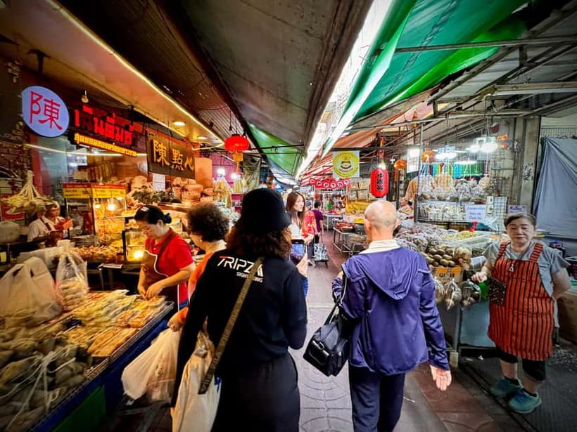 Bangkok: Chinatown & Taladnoi Street Art Guided Walking Tour - Talad Noi Ironworks Alleys: Where Craft Culture Lives