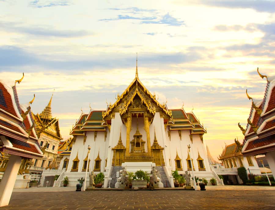 Bangkok: City Highlights & Floating Markets Private Tour - Grand Palace and Wat Phra Kaew: Siam’s royal rituals in gold and jade