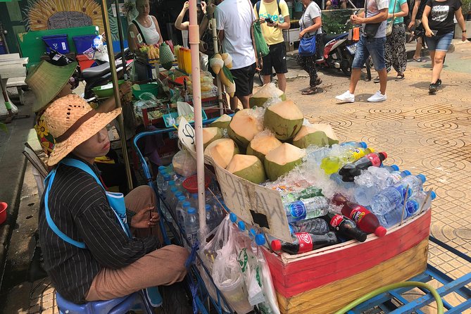 Bangkok: City Highlights Temple and Market Walking Tour - Who Should Book This Tour (and Who Might Want to Switch Strategies)