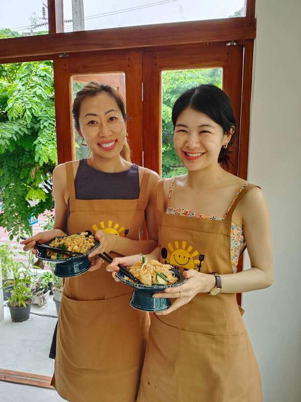 Bangkok: Cooking Class + Tuk Tuk Ride + Market Tour - Instruction style: clear steps, ingredient meaning, and room to ask