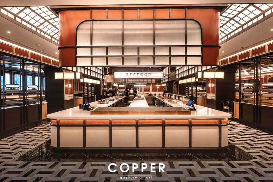 Bangkok: Copper Beyond Buffet Gaysorn Amarin - Gaysorn Amarin and the Chit Lom location: easy to reach, fun to pair