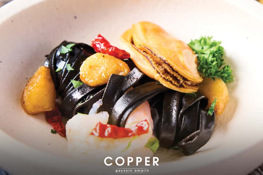Bangkok: Copper Beyond Buffet Gaysorn Amarin - Seafood and international stations: oysters, lobster, and the meat lovers’ spread