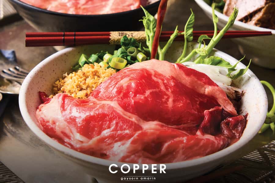Bangkok: Copper Beyond Buffet Gaysorn Amarin - The sushi and sashimi corner: where the “chef touch” shows