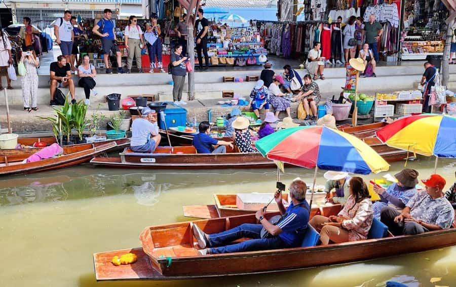 Bangkok: Damnoen Floating Market & Train Market Private Tour - Private pickup in Bangkok: less hassle, more market time