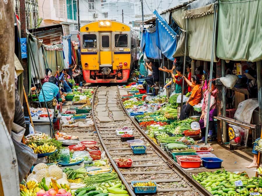 Bangkok: Damnoen Saduak and Ayutthaya Private Day Trip - Key moments worth waking up for