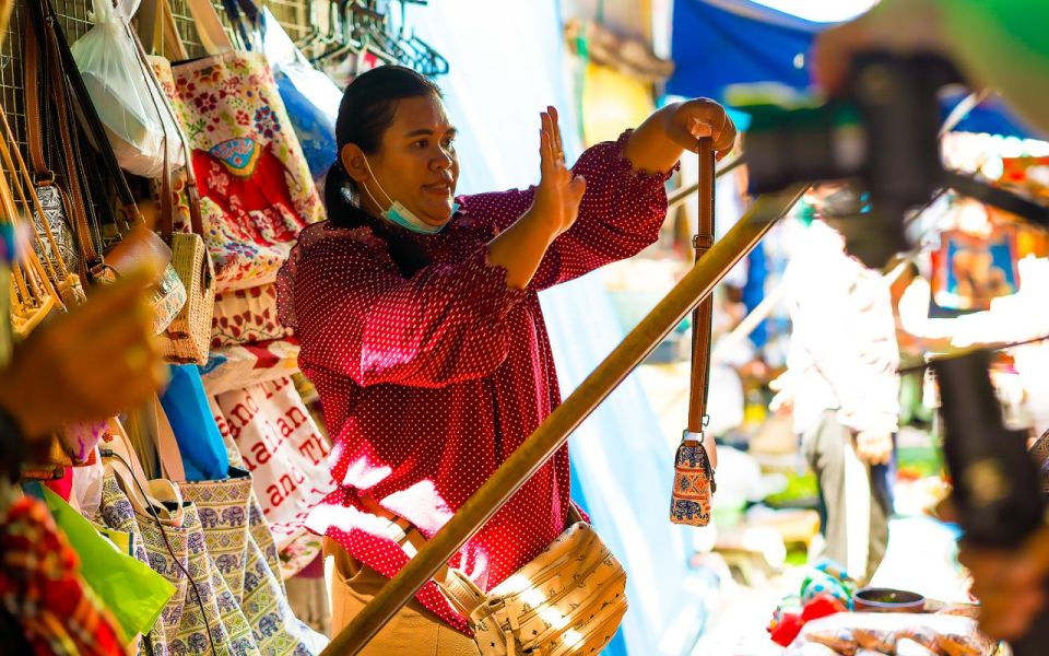 Bangkok: Damnoen Saduak and Train Market with Boat Ride - Lao Tuk Luck: a second look at floating-market life (with less time pressure)