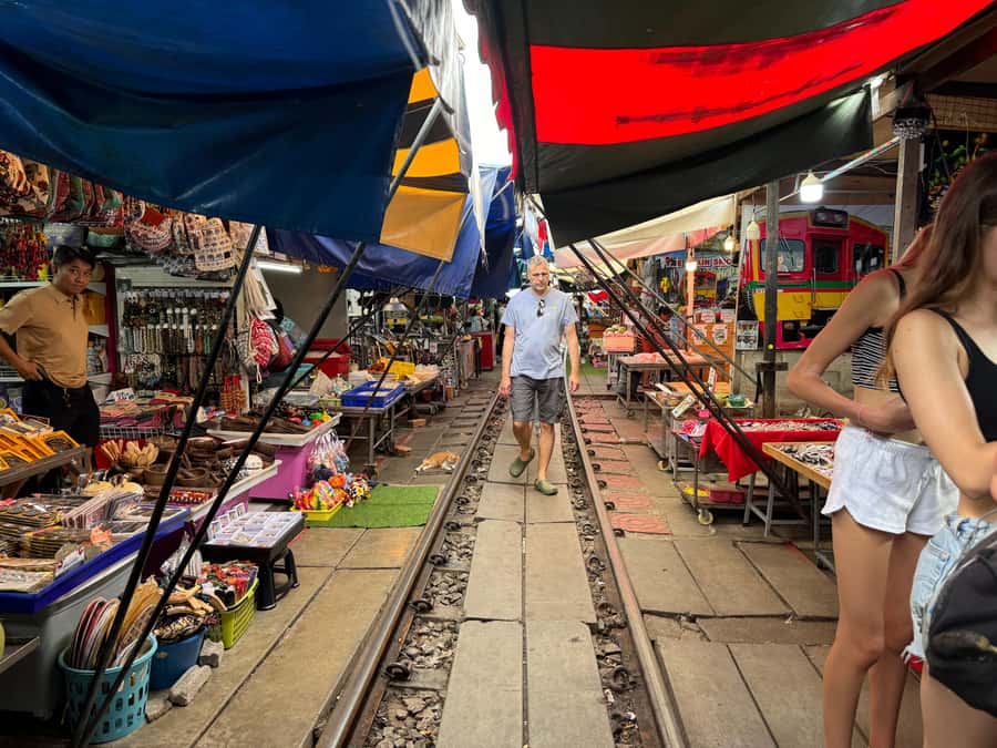 Bangkok: Damnoen Saduak Floating Market & Train Market Tour - Who should book this tour, and who should skip it