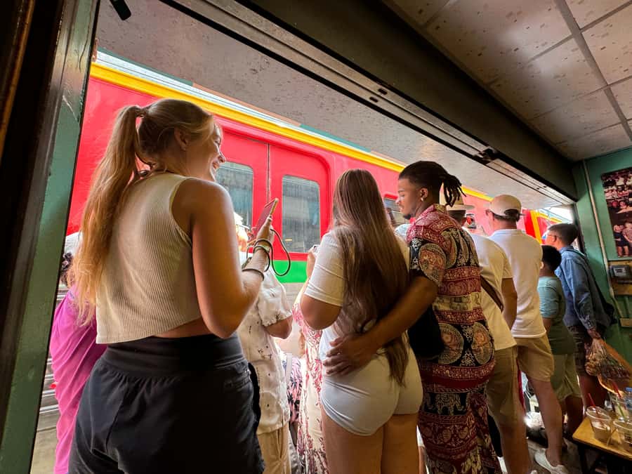 Bangkok: Damnoen Saduak Floating Market & Train Market Tour - Practical tips before you go: shoes, sun, cash, and cameras