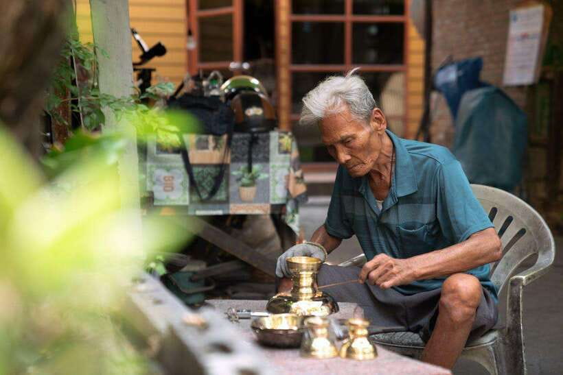 Bangkok Electric Tuk Tuk: Street Food & Markets - Who should book this tour (and who should think twice)
