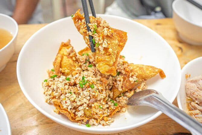 Bangkok Evening Food Tour by Tuktuk - How a 4-hour tuk-tuk route changes the way you eat Bangkok