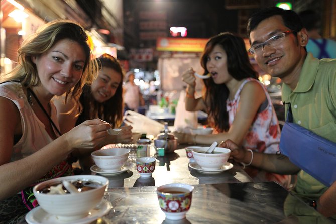 Bangkok Evening Street Food Tuk Tuk Adventure - Passing major sights on the way to the food