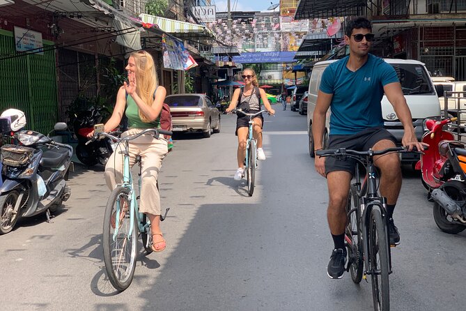 Bangkok Experiences Bike Tours-Backstreets and Hidden Gems - Entering Thonburi by bike: the Bangkok you actually feel