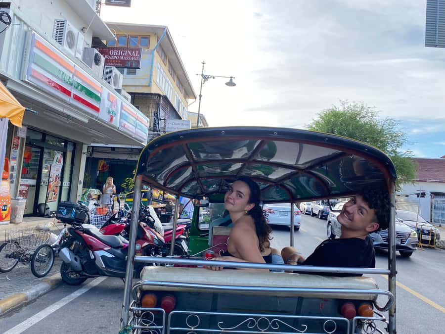 Bangkok: explore Wat Pho + tuk tuk sightseeing - Meeting points: MRT Sanam Chai or Museum Siam, then you ride