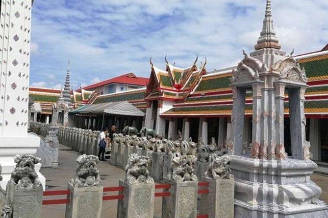 Bangkok Famous Temples sightseeing with Chinatown - Wat Traimit Golden Buddha: the 5-ton solid gold moment