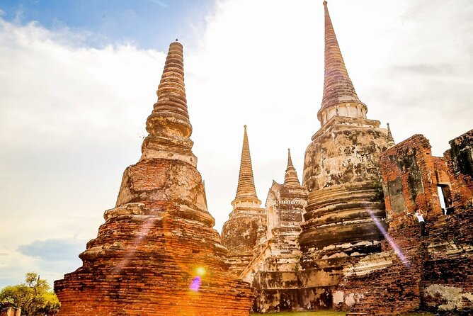 Bangkok Famous Temples sightseeing with Chinatown - Chinatown for shopping and Chinese food: one hour to spend smart