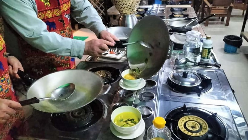 Bangkok: Favourite Thai Flavors Cooking Class by Smart Cook - Who should book Smart Cook’s Thai Flavors class