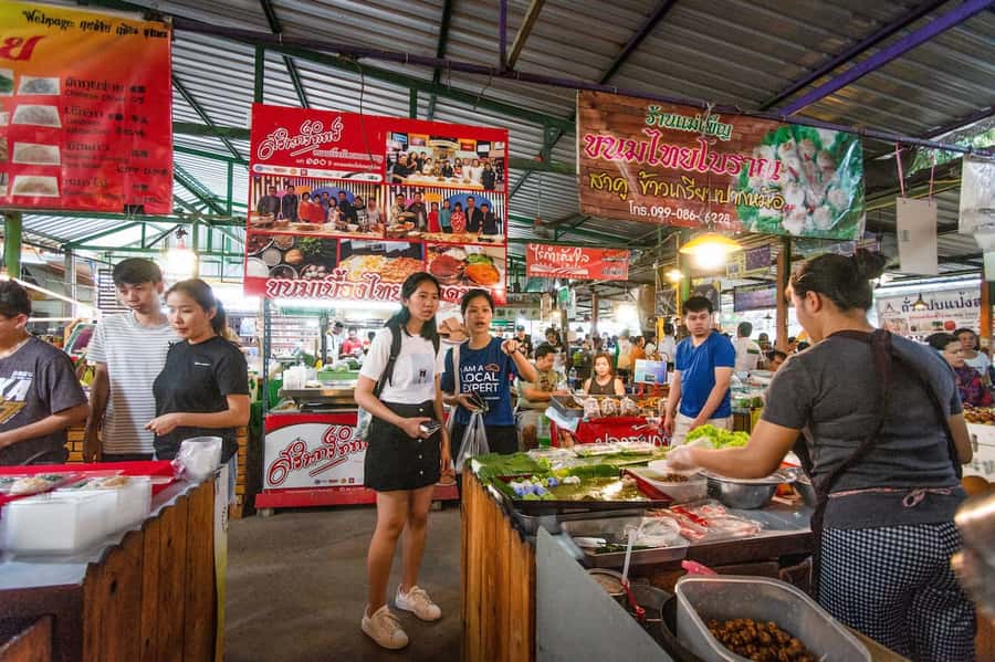 Bangkok Floating Market & Boat Ride to an Orchid Farm - Key things you’ll notice on this tour