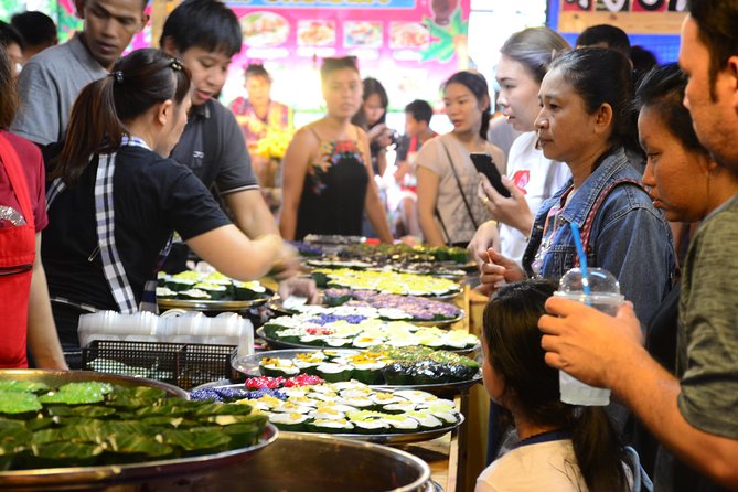 Bangkok Floating Markets and Boat Tour - Boat Tour and Canal Life: Paddling, Not Just Floating Past