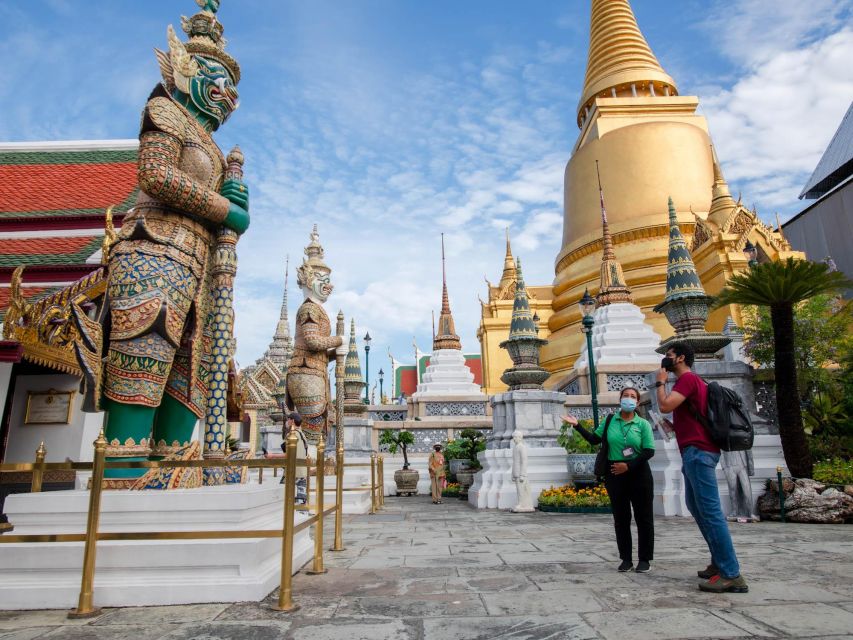 Bangkok: Grand Palace and Wat Arun Guided Walking Tour - Grand Palace + Wat Phra Kaew: Emerald Buddha with clearer context