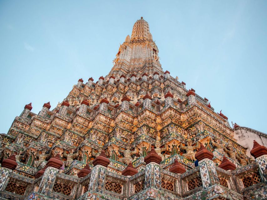 Bangkok: Grand Palace and Wat Arun Guided Walking Tour - The quick tuk-tuk hop and ferry: turning transit into a mini-break