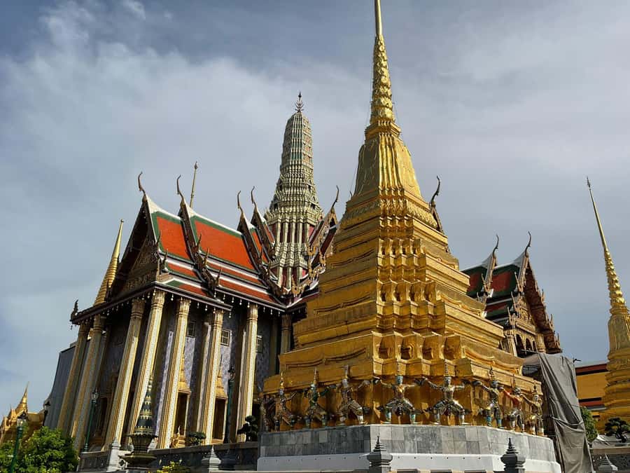 Bangkok: Grand Palace, Wat Pho & Long Tail Boat Tour - Grand Palace to Wat Phra Kaew: the royal start that sets the tone