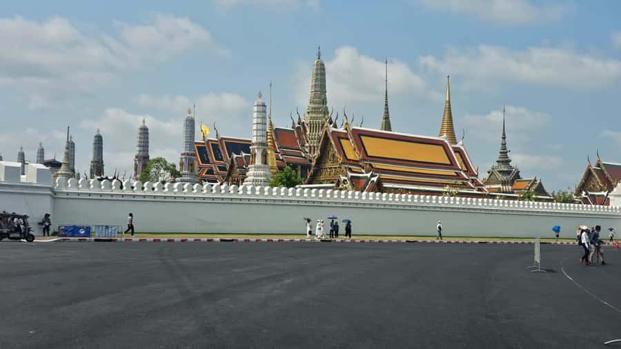 Bangkok: Grand Palace, Wat Pho & Long Tail Boat Tour - Price and value: what you’re really paying for