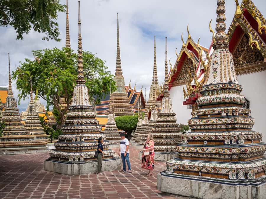 Bangkok: Grand Palace, Wat Pho with Mango Dessert Tastings - How the Guides Make It Worth It (and who to watch for)