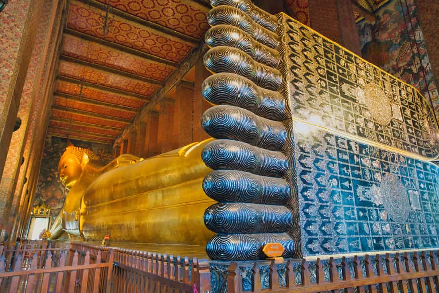 Bangkok: Grand Palace, Wat Pho with Mango Dessert Tastings - Inside the Grand Palace and Wat Phra Kaew: see why the Emerald Buddha matters