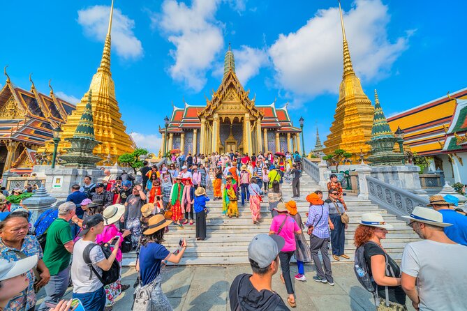 Bangkok Guided Temple Tour With Lunch Private - Stop 2: Wat Pho (Wat Phra Chetuphon) and the Reclining Buddha