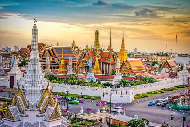 Bangkok Guided Temple Tour With Lunch Private - Stop 4: Wat Traimit (Golden Buddha) for a Memorable Finish
