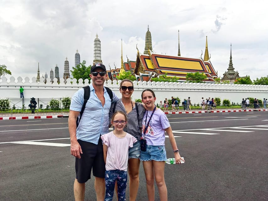 Bangkok: Guided Tour in a Typical Thai Tuk-Tuk - Wat Suthat and the Giant Swing area: the kind of landmark stop you can remember