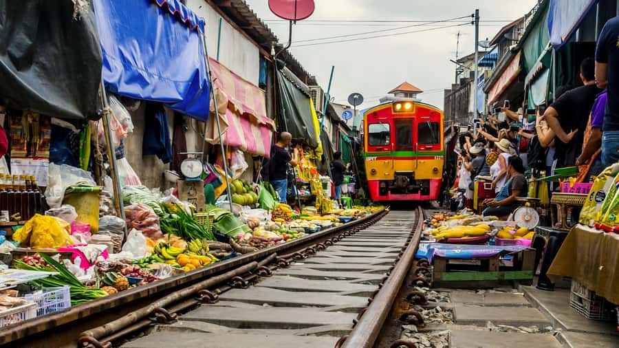Bangkok highlight: Floating Market, Train Market & Ayutthaya - The van ride, timing, and where you’ll start and end