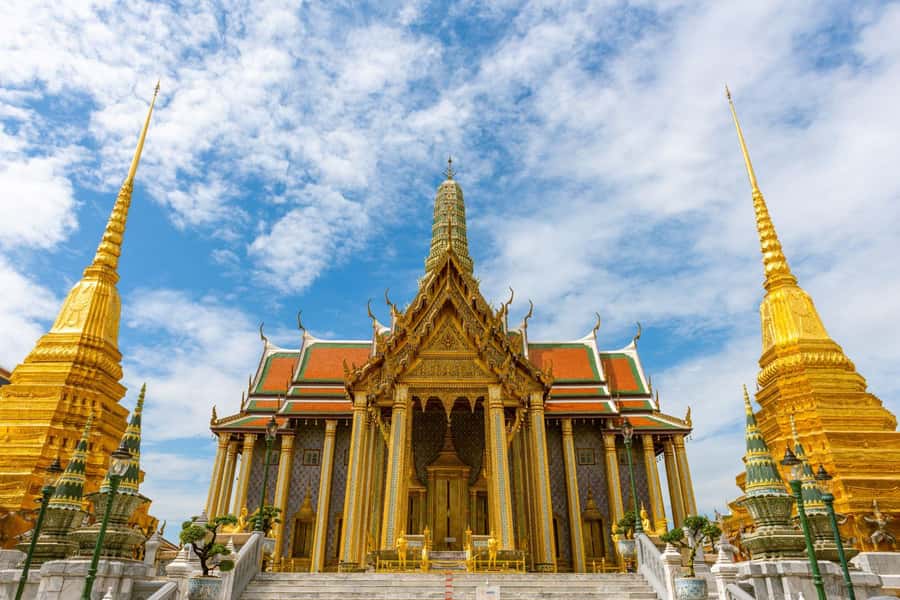 Bangkok Highlight Temple Private Tour - Grand Palace (Wat Phra Kaew): Emerald Buddha and royal formality