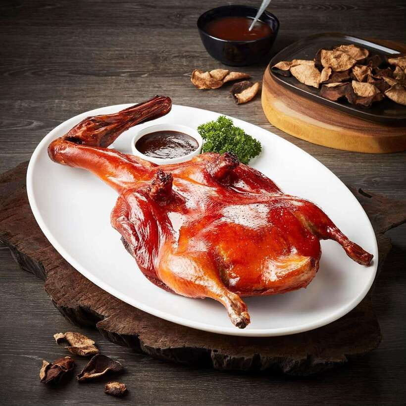 Bangkok: Kam's Roast ICONSIAM Food and Drinks Packages - Service Style and What Included Means for You