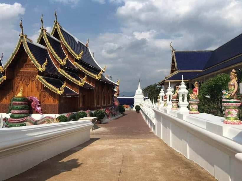 Bangkok: Kanchanaburi, 2-Days Glamping in Jungle & Erawan - From Bangkok to Kanchanaburi: day one starts fast